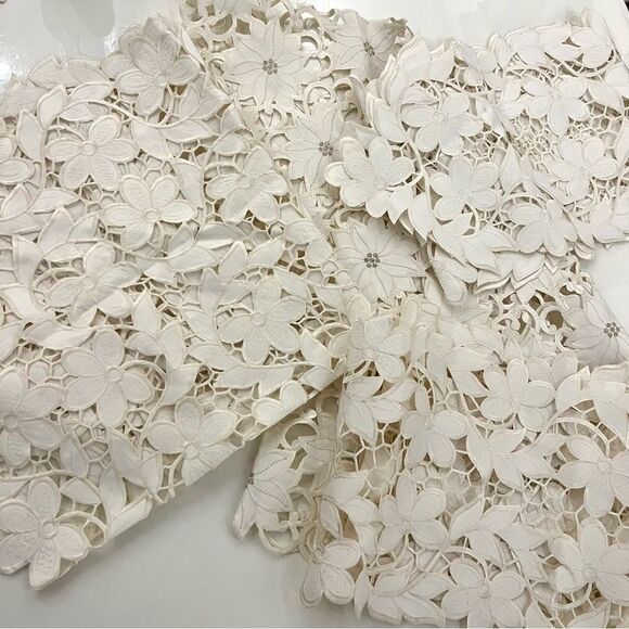 Lot of 4 Gorgeous Vintage Boho Embroidered Floral Vintage Table Linens - Picture 1 of 7